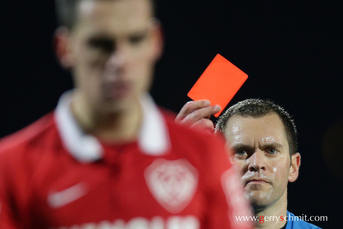 Referee Vivas shows the red card to Player Lascak of Rosport during BGL Ligue game