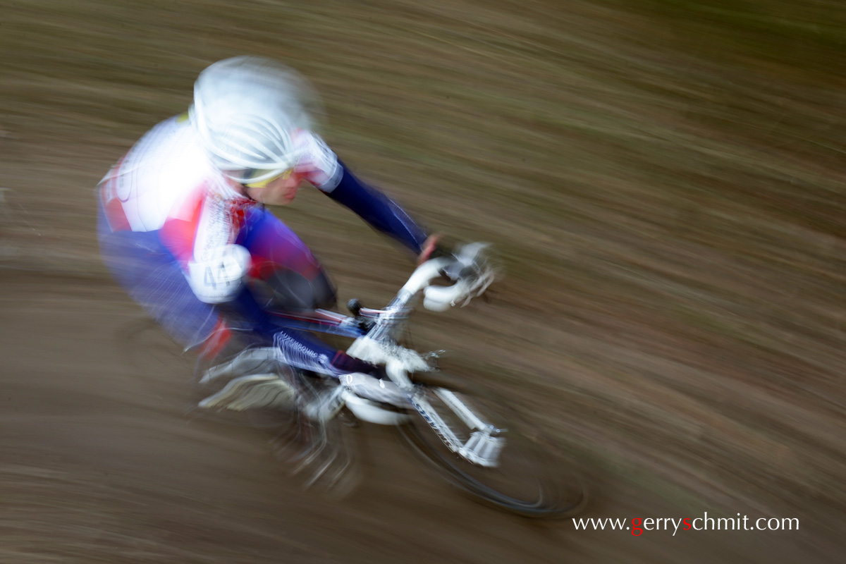 Panning of Philipp Sunnen during cyclocross championships 2015