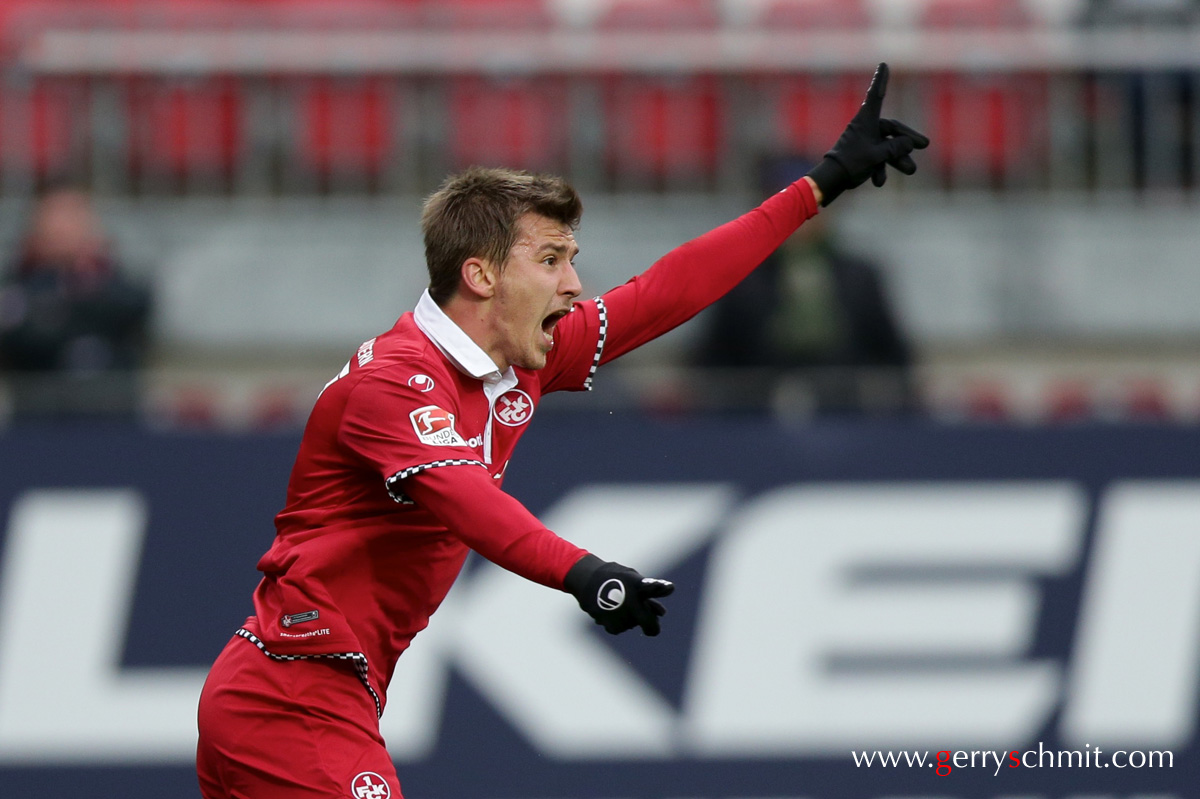 Maurice Deville (1.FC Kaiserslautern) celebrates his goal of 1-0 in 2. Bundesliga against MSV Duisburg